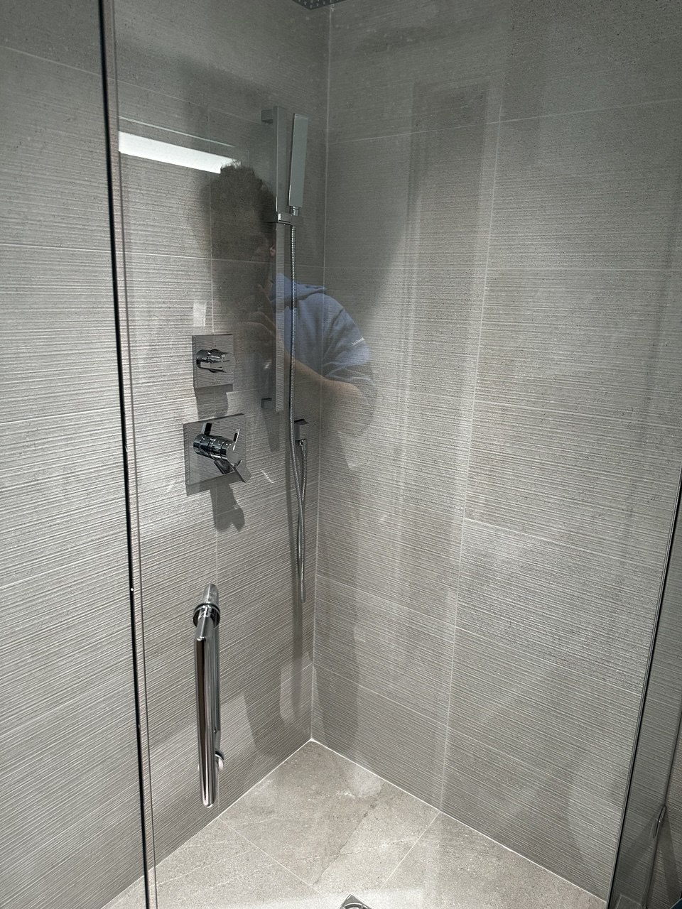 Luxury Bathroom Renovation & Fixture Installation